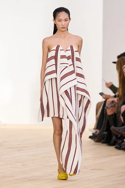 Look 44